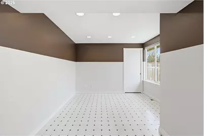 1137 1139 SW Fox Ct, Troutdale, OR 97060 - Photo 19