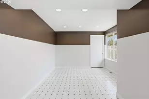 1137 1139 SW Fox Ct, Troutdale, OR 97060 - Photo 19