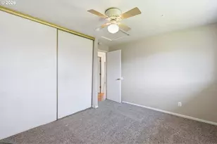 1137 1139 SW Fox Ct, Troutdale, OR 97060 - Photo 27