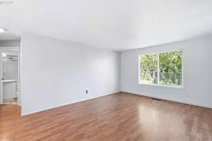 1137 1139 SW Fox Ct, Troutdale, OR 97060 - Photo 7