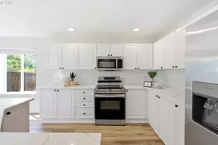 16200 SW Palermo Ln, Tigard, OR 97223 - Photo 11