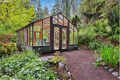 2089 Graham Dr, Eugene, OR 97405 - Photo 15