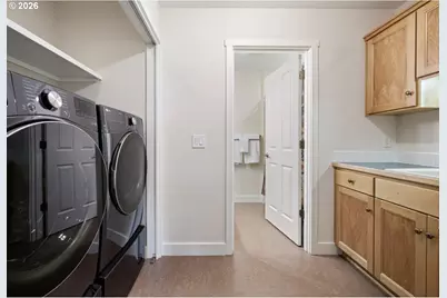 2089 Graham Dr, Eugene, OR 97405 - Photo 35