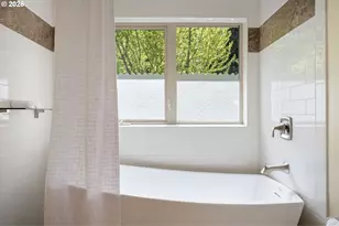 2089 Graham Dr, Eugene, OR 97405 - Photo 27