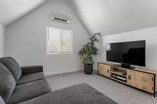 10920 SW Summer Lake Dr, Portland, OR 97223 - Photo 23