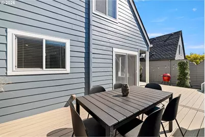 10920 SW Summer Lake Dr, Portland, OR 97223 - Photo 5