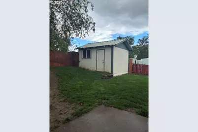 829 SE 9th St, Pendleton, OR 97801 - Photo 33