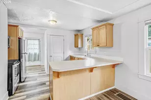 900 NE 91st Ave, Portland, OR 97220 - Photo 35