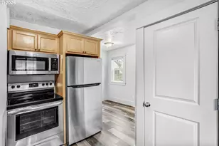 900 NE 91st Ave, Portland, OR 97220 - Photo 39