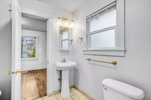 900 NE 91st Ave, Portland, OR 97220 - Photo 29