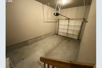 900 NE 91st Ave, Portland, OR 97220 - Photo 15