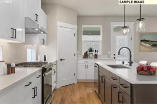 7596 SE Vermont St, Hillsboro, OR 97123 - Photo 3