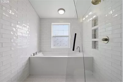 212 E Crestview Dr, Newberg, OR 97132 - Photo 27