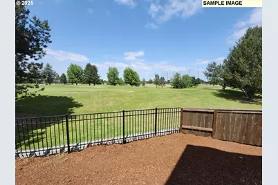 792 Magnolia Ave #51, Woodburn, OR 97071 - Photo 9