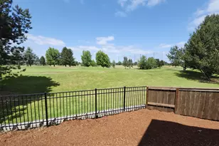 792 Magnolia Ave, Woodburn, OR 97071 - Photo 9