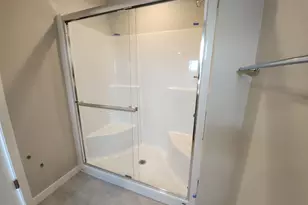 792 Magnolia Ave, Woodburn, OR 97071 - Photo 17