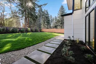 6096 Carman Dr, Lake Oswego, OR 97035 - Photo 45