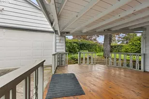 1564 NW Almond Ave, Roseburg, OR 97471 - Photo 35