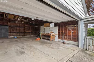 1564 NW Almond Ave, Roseburg, OR 97471 - Photo 33