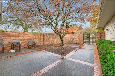 32655 SW Lake Point Ct, Wilsonville, OR 97070 - Photo 5