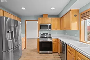 1010 E 2nd St, Yamhill, OR 97148 - Photo 15