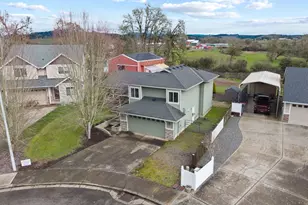 1010 E 2nd St, Yamhill, OR 97148 - Photo 3