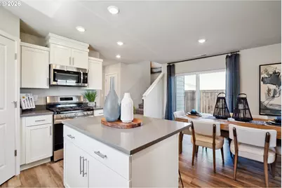 746 Merriott Ln, Woodburn, OR 97071 - Photo 13