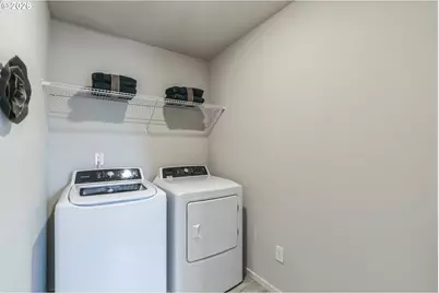 746 Merriott Ln, Woodburn, OR 97071 - Photo 25