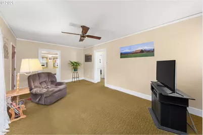 4610 NE 75th Ave, Portland, OR 97218 - Photo 5