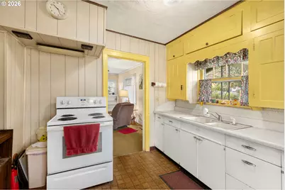 4610 NE 75th Ave, Portland, OR 97218 - Photo 9