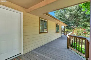 9743 SE Tenino Ct, Happy Valley, OR 97086 - Photo 5