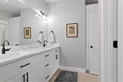 1025 Sassafras St, Independence, OR 97351 - Photo 17