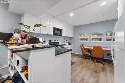 10405 SW Denney Rd #93, Beaverton, OR 97008 - Photo 7