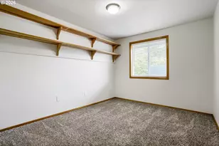 218 SW 11th St, Dundee, OR 97115 - Photo 13