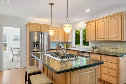 19757 Bellevue Way, West Linn, OR 97068 - Photo 3