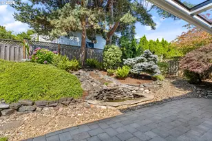 19757 Bellevue Way, West Linn, OR 97068 - Photo 37