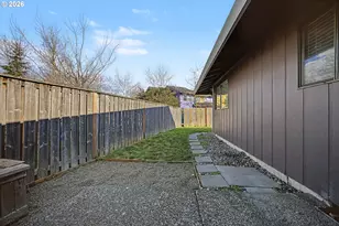 421 Toliver Rd, Molalla, OR 97038 - Photo 31