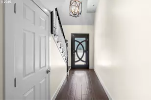 160 S 1st St, Kalama, WA 98625 - Photo 3