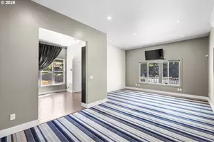 160 S 1st St, Kalama, WA 98625 - Photo 5