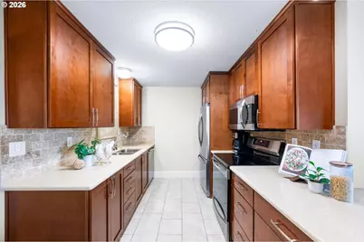 200 Burnham Rd #210, Lake Oswego, OR 97034 - Photo 15