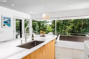 2725 SW Sherwood Dr, Portland, OR 97201 - Photo 15