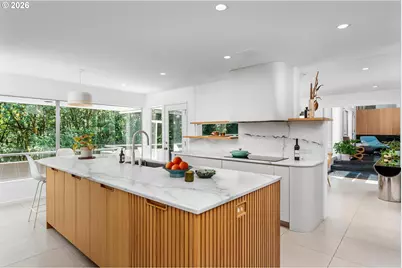 2725 SW Sherwood Dr, Portland, OR 97201 - Photo 11