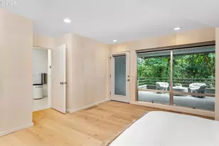 2725 SW Sherwood Dr, Portland, OR 97201 - Photo 23
