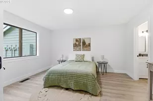 512 SW Eastman Pkwy, Gresham, OR 97080 - Photo 17