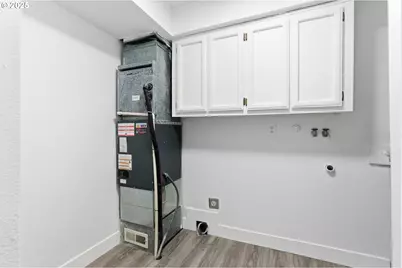 512 SW Eastman Pkwy, Gresham, OR 97080 - Photo 29