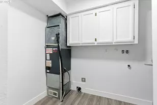 512 SW Eastman Pkwy, Gresham, OR 97080 - Photo 29