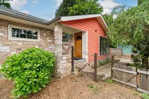 5010 SW Maplewood Rd, Portland, OR 97219 - Photo 3