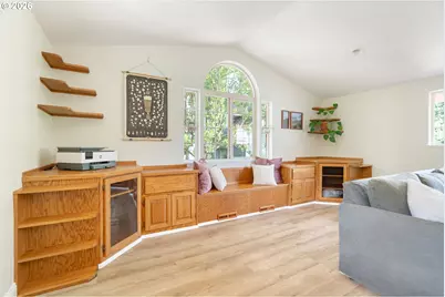 5010 SW Maplewood Rd, Portland, OR 97219 - Photo 17