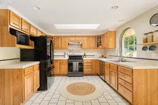 5010 SW Maplewood Rd, Portland, OR 97219 - Photo 11