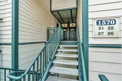 1370 NE Orenco Station Pkwy #26, Hillsboro, OR 97124 - Photo 3